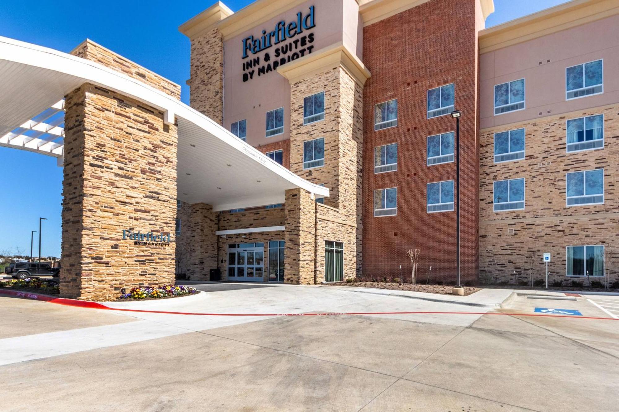 Fairfield Inn & Suites Dallas Arlington South Ngoại thất bức ảnh